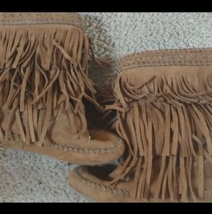 Girl's Fringe Moccasins